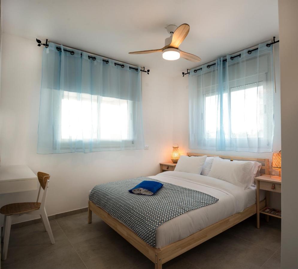 Argaman Beach Apartment Acre Exterior photo